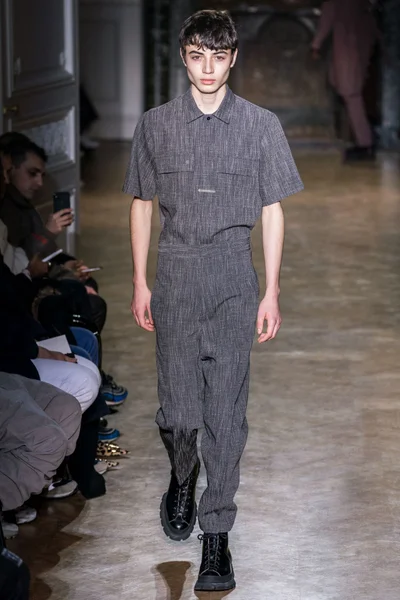 Look 13